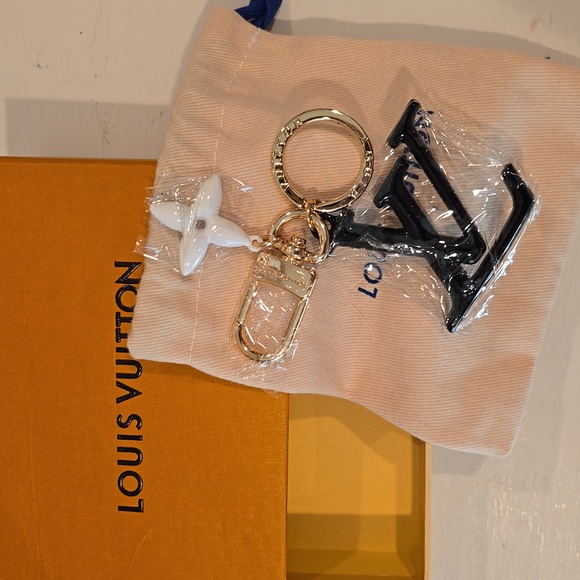 Luxury Key Ring Pop Flower Keychain/Bag Charm - Picture 1 of 4